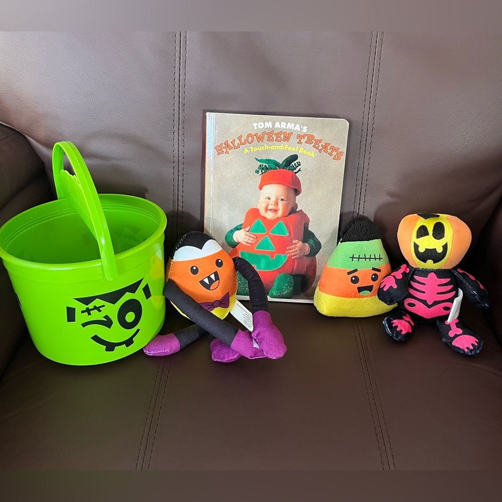 Halloween Plush Toys and Book Set